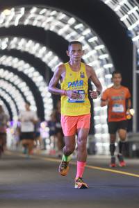 BIB: 0888, 8351
                            <button type="button" onclick="openModal(20198433)" class="btn btn-primary btn-sm float-right btn-popup" data-toggle="modal" data-target=".modal-high-quality">
                        <i class="fas fa-shopping-cart"></i> Add to Cart
                    </button>
                                            <button type="button" onclick="isThisMe(20198433, true)" class="btn btn-success btn-sm float-right btn-popup btn-isme hidden" data-toggle="tooltip" data-placement="bottom" title="นี่คือรูปของคุณใช่ไหม คลิกที่นี่เพื่อเอาเข้าอัลบั้ม">
                        <i class="fas fa-plus"></i> Add to album
                    </button>
                    <button type="button" onclick="isThisMe(20198433, false)" class="btn btn-warning btn-sm float-right btn-popup btn-isnotme hidden">
                        <i class="fas fa-ban"></i> Remove from album
                    </button>